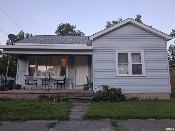 411 N Maple St, Cambria, IL 62915