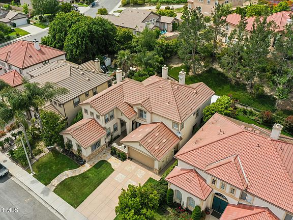 5th image of 577 Roosevelt Ct