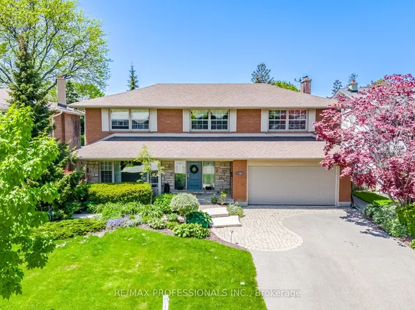 16 Cherry Post Cres, Toronto, ON M9C 2K1