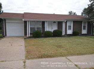 1755 Keeven Ln, Florissant, MO 63031