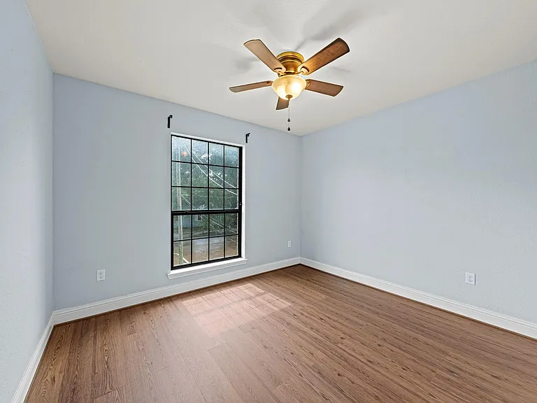 5102 Hardy St — Photo 19