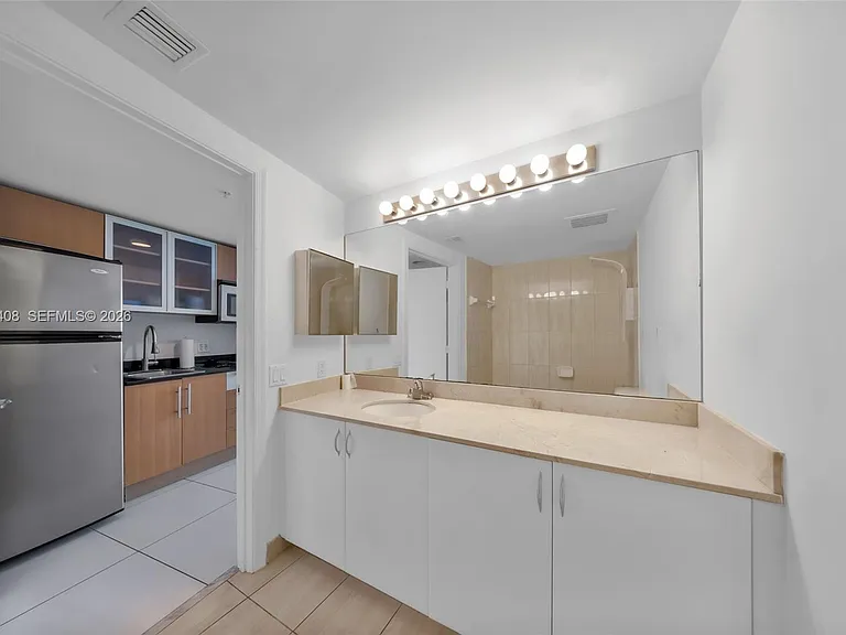 1750 N Bayshore Dr #3308 — Photo 12