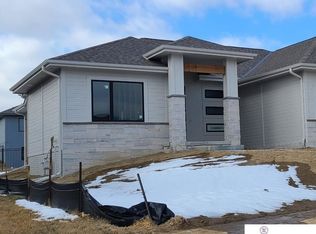 10016 S 186th Ave, Omaha, NE 68136