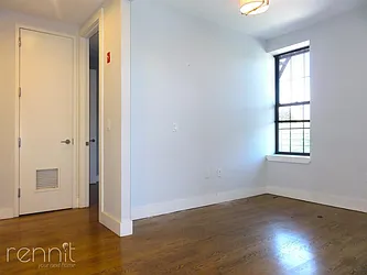 Rented by Rennit Inc.