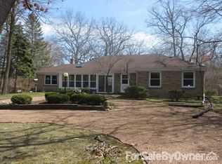 3122 Southwood Dr, Racine, WI 53406
