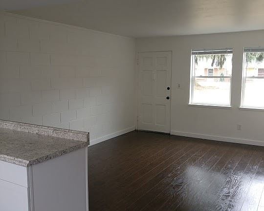 4th image of 5915 99th St SW APT 11