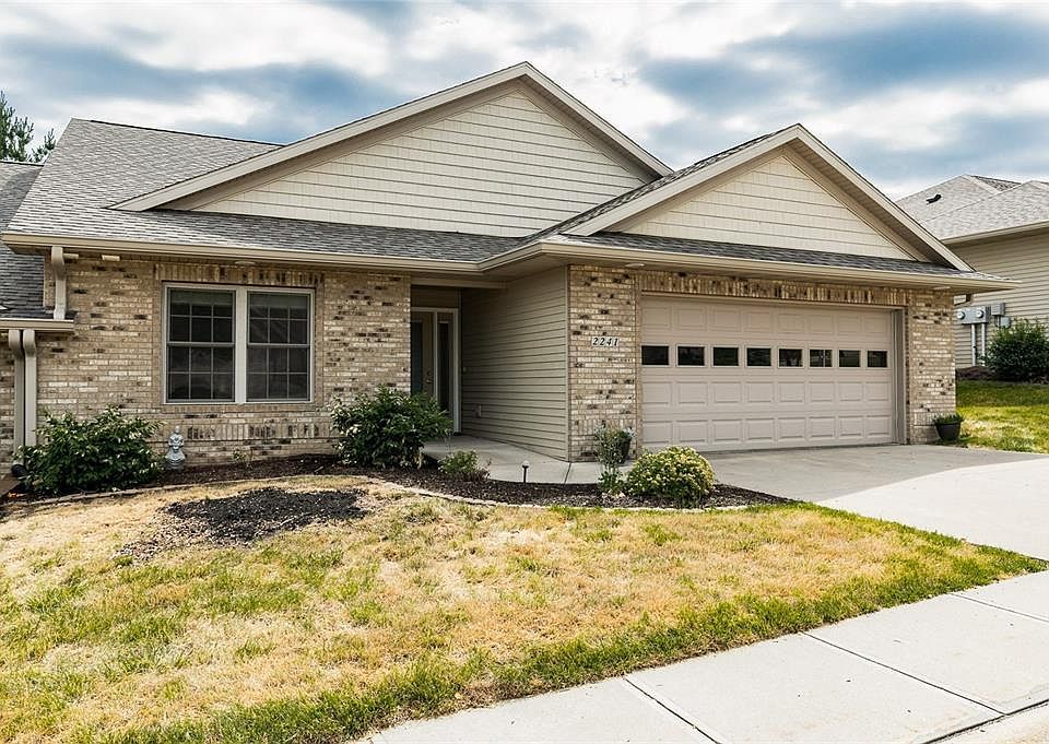 1st image of 2241 Jessica Ln