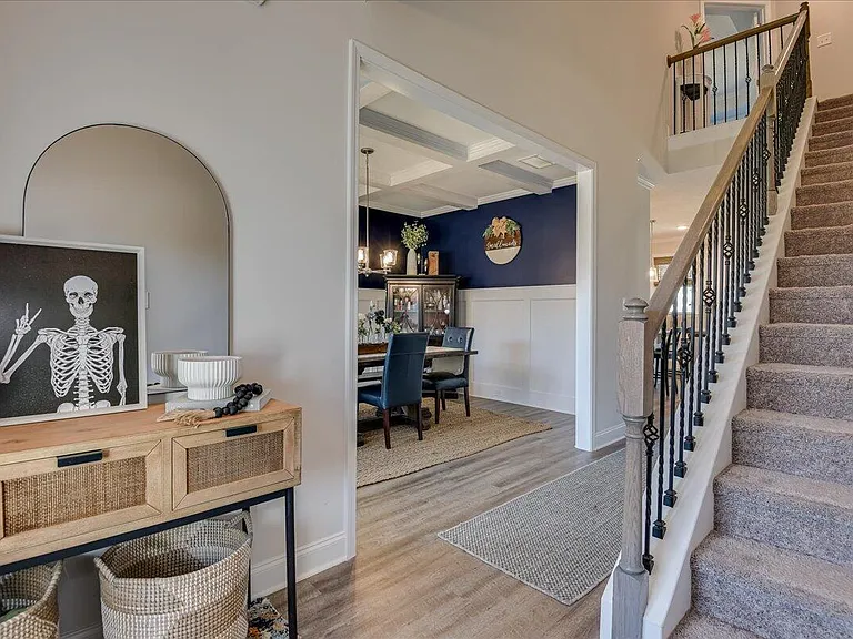 533 Fermoy Ln — Photo 4