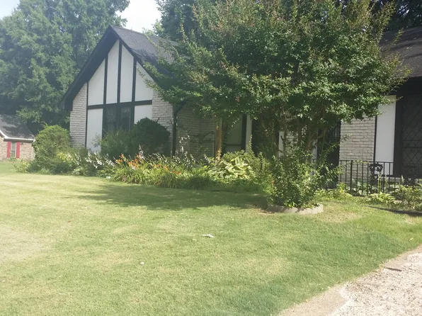 6861 Coral Hill Dr, Bartlett, TN 38135