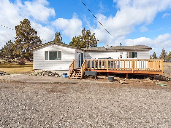 3rd image of 64904 Rimrock Dr