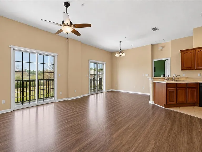 2210 San Jacinto Cir — Photo 8