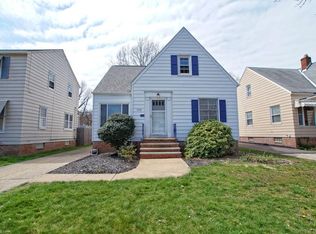 1058 Winston Rd, South Euclid, OH 44121