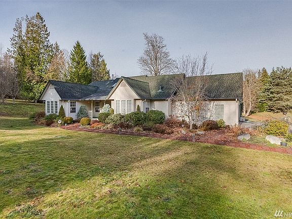 3rd image of 842 Ashleys Way