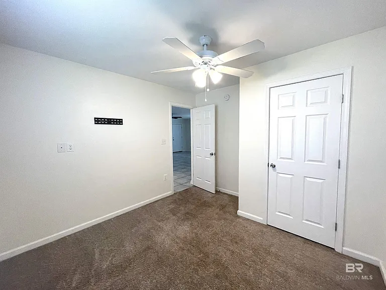 15142 Marem Dr — Photo 24