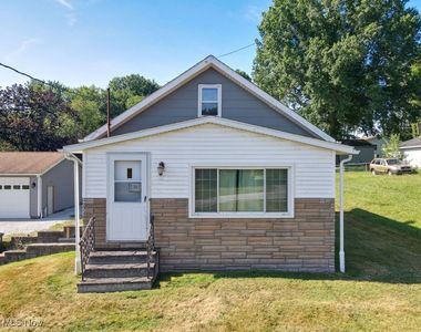 2330 Eastwood Ave, Akron, OH, 44305