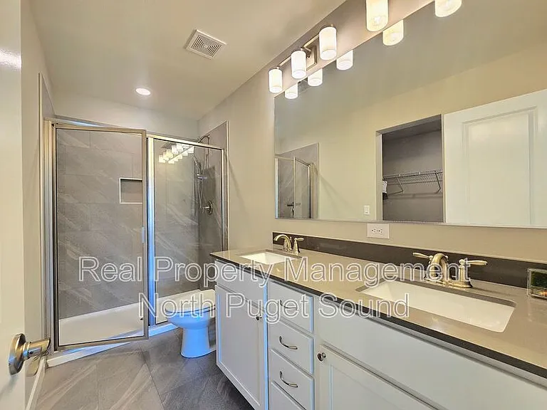 8303 Gilman Way — Photo 16