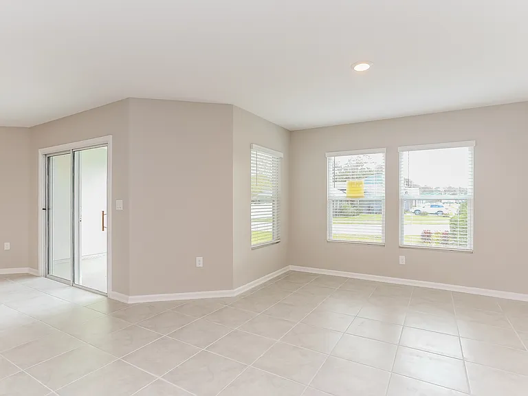 9294 Joannes Way — Photo 8