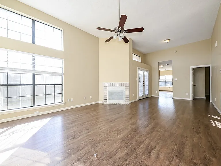 529 Horse Shoe Bnd — Photo 4