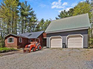 28 Shepard Ln, Westford, VT 05494