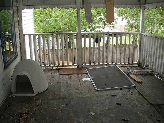 4th image of 3202 Cedar Hill Ln