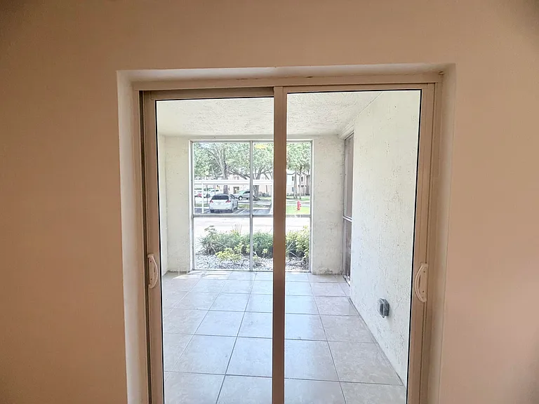 9955 Westview Dr #218 — Photo 23