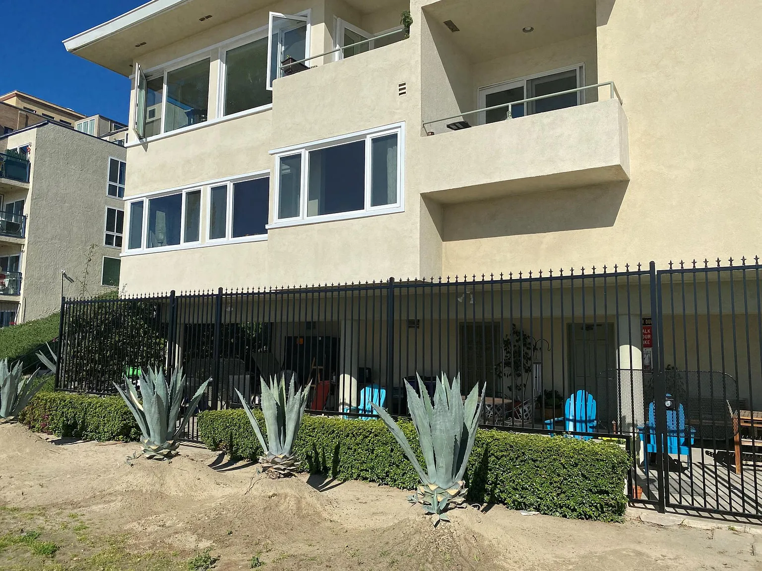 2 bed, 930 sqft, $3,750 — Photo 2