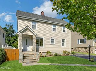 17 Thornhill Rd, Riverside, CT 06878