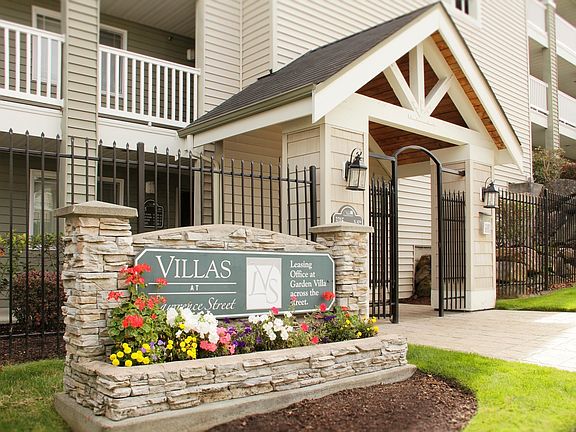 Explore Villas at Lawrence