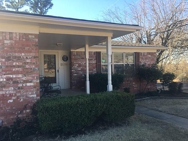 1st image of 1530 W Texas St