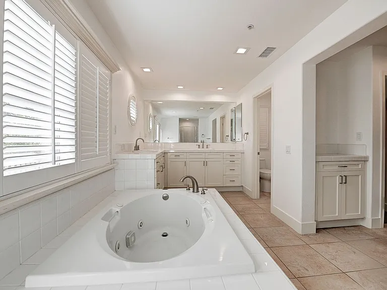 1 Chimney Ln — Photo 26
