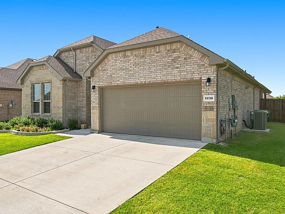 3rd image of 5236 Meadow Ln
