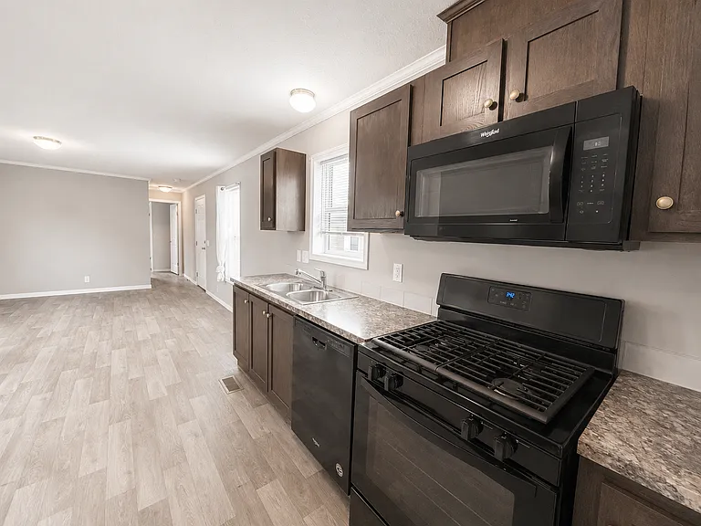 71400 Van Dyke Rd #10 — Photo 9