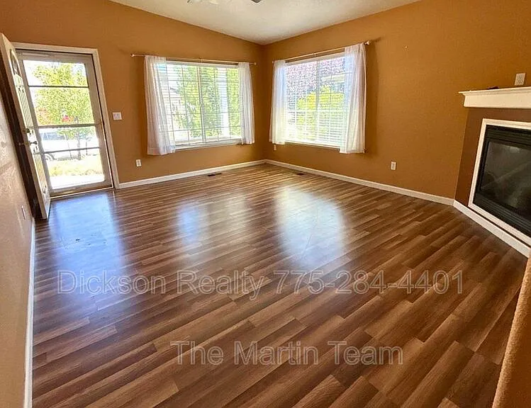 17630 White Tail Ct — Photo 2