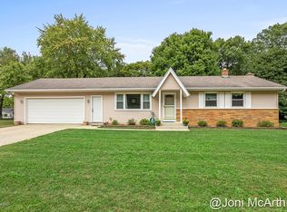 2769 Wabash Dr NE, Grand Rapids, MI
