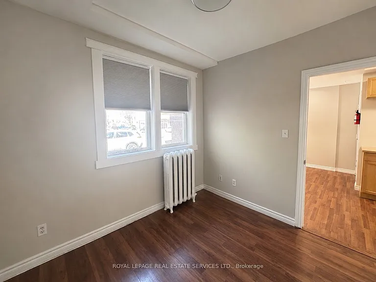 186 Spadina Rd #MAIN FLOOR — Photo 17