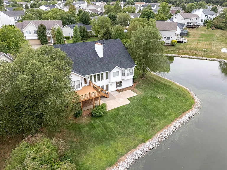 8050 Knights Crossing Dr — Photo 15