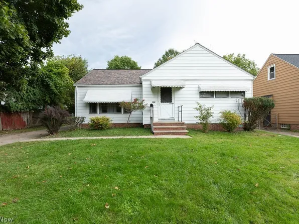 194 Flora Dr, Bedford, OH 44146