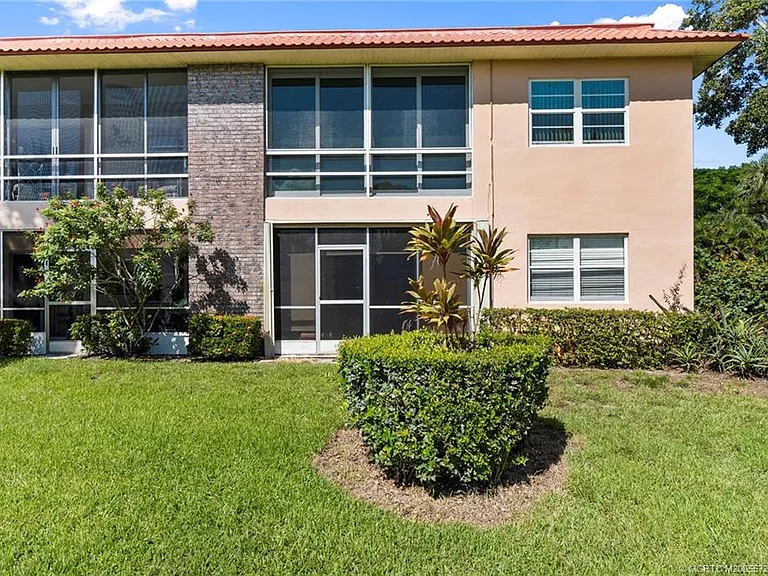 1913 SW Palm City Rd #7-I — Photo 9