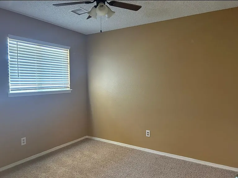 9750 Hefner Village Blvd — Photo 11