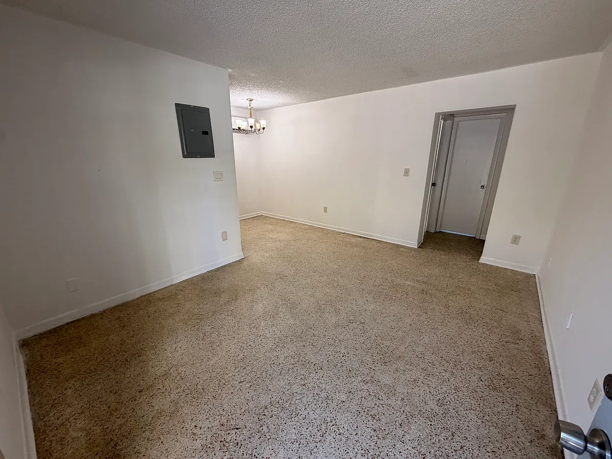 Building Photo - 1194 NW 19th Ave #1