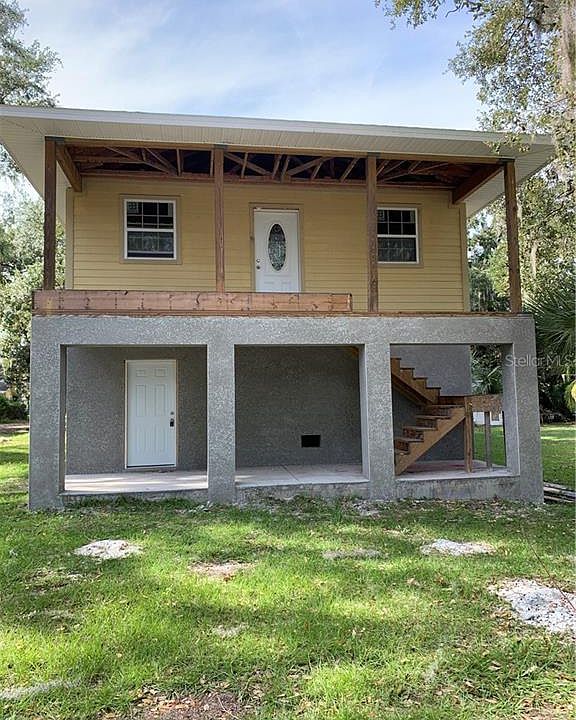 2nd image of 724 Bayou Ave