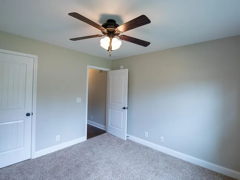 1126 Garrettsburg Rd — Photo 15