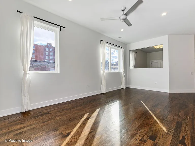1511 N Sedgwick St — Photo 18