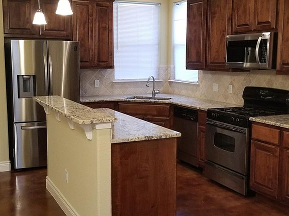 4th image of 8407 Furness Dr #A