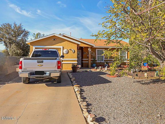 3rd image of 5680 Vanegas Ct