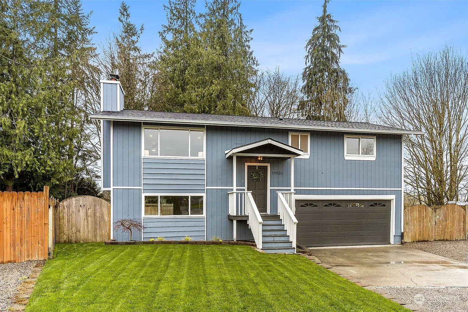 19932 51st Drive NE photo 1