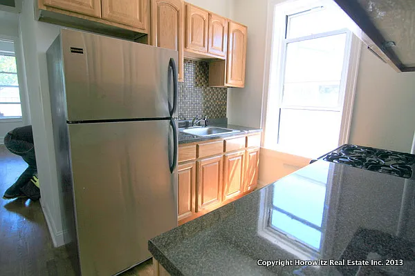 Rented by Horowitz Real Estate | media 19