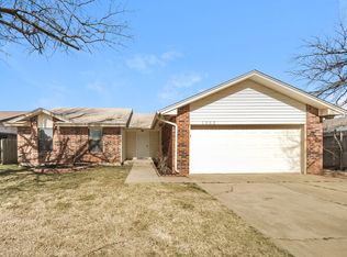 1353 Oswego Dr, Yukon, OK 73099