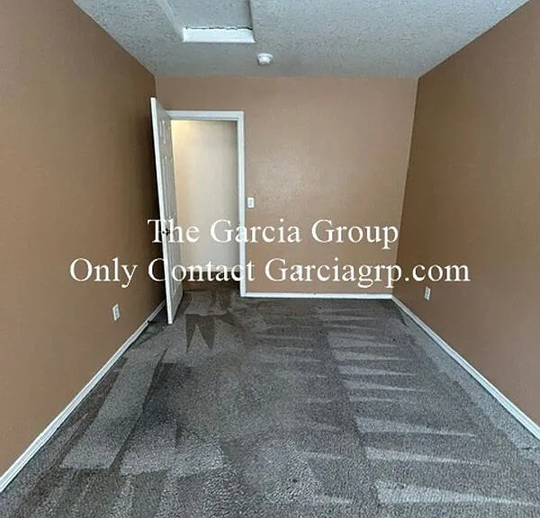12625 SE Division St #B — Photo 11