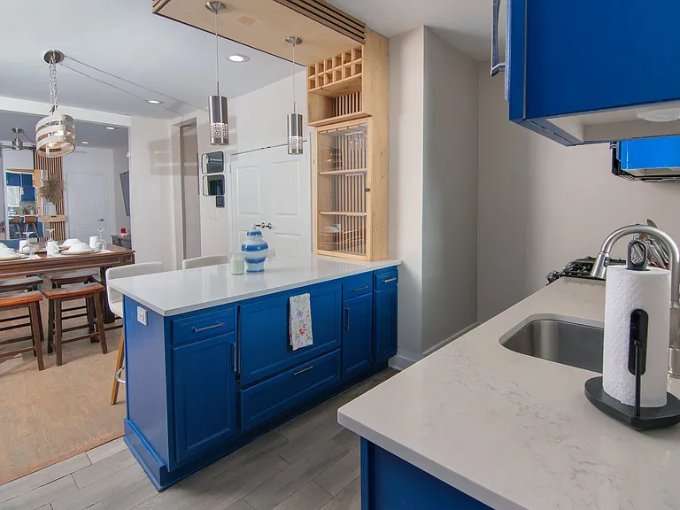 455 E Side Ave — Photo 22